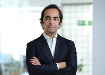 Gentalia se transforma en Arker
