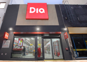 DIA firma una alianza eléctrica con Endesa