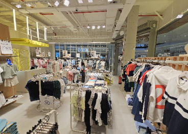 Aperturas de Springfield y Muy Mucho