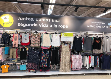 Carrefour entra en la moda de segunda mano