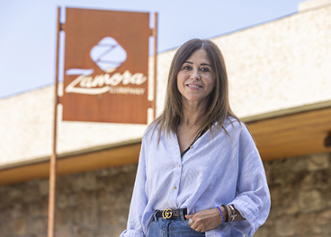 Eva Olavarrieta, Zamora Company