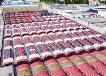 Placas solares en un centro GMcash