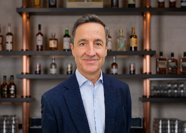 Manuel Cabañas promociona en Suntory
