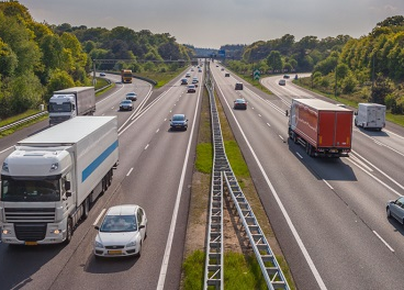 La alimentación lidera el transporte por carretera
