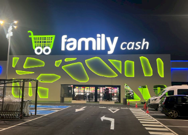 Hipermercado Family Cash en Family Parc