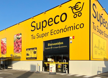 Fachada de un supermercado Supeco