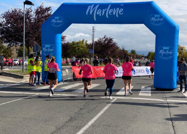 Marlene participa en la 'Carrera de la Mujer'