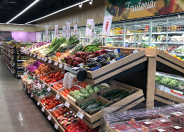 Interior de supermercado Valvi