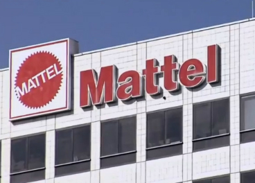 Mattel triplica pérdidas