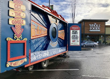 'Treasure Truck' frente a un centro de Whole Foods