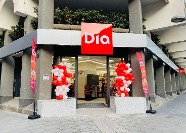 La CNMC autoriza la venta de tiendas DIA a Alcampo