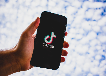 TikTok, pretendida por Walmart y Microsoft