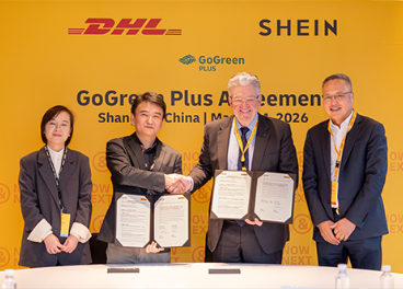 Firma del acuerdo entre Shein y DHL