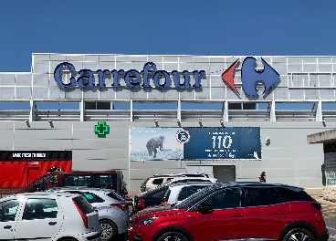 Carrefour factura un 1,3% más en España