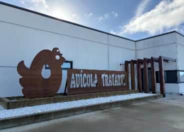 Hevo Group compra Avícola Tratante