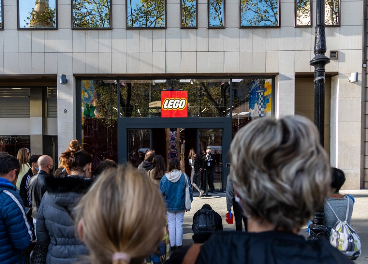 Lego abre en Barcelona una flagship store