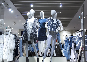 Interior de una tienda de moda