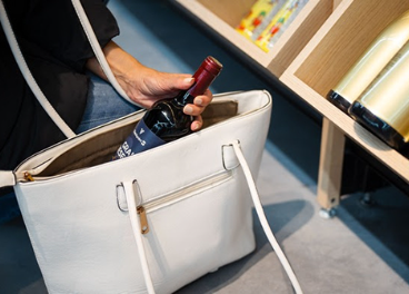 Robo de vinos y licores