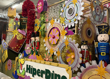 Carroza cabalgata de Reyes de HiperDino