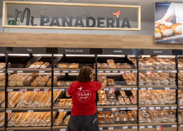 Sección de panadería de un Alcampo aragonés
