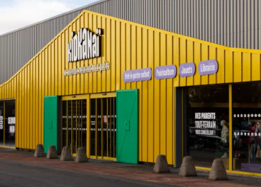 Fachada de la primera tienda Kidkanaï