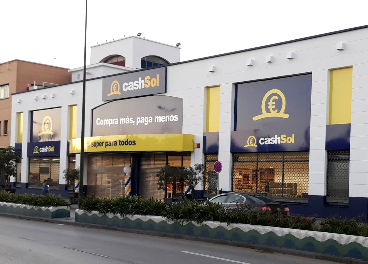 Fachada del nuevo CashSol de Ceuta