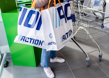 Aperturas de Action y Muebles Boom