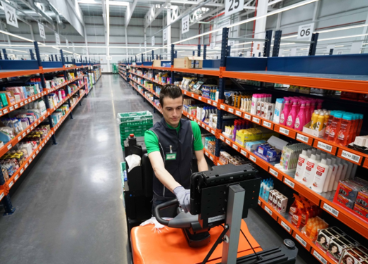 Trabajador en el almacén de Valencia