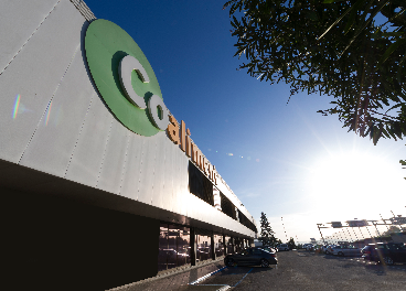 Fachada de supermercado Coaliment, de Covalco