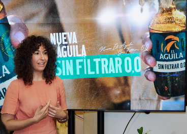 Elena Marcos habla de la cerveza El Águila