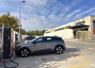 Uvesco instala 57 nuevos puntos de recarga