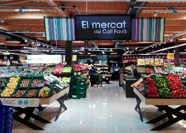 Interior de un supermercado de Caprabo