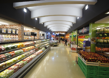 Interior de tienda de El Arco 