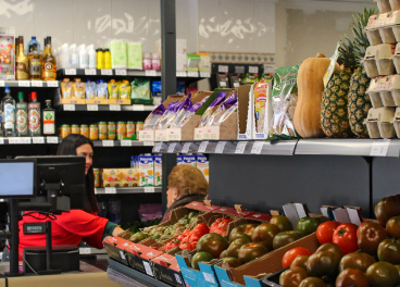 Nuevas tiendas de Nuditrans, Spar y Veritas 