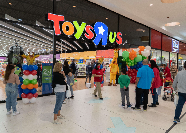Ikea y Toys 'R' Us abren tiendas