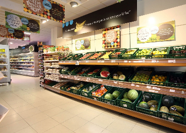 Interior del centro de Caprabo