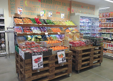 Interior del nuevo Spar de Manresa