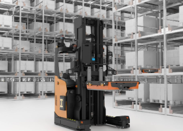 Toyota innova con Swarm Automation Storage