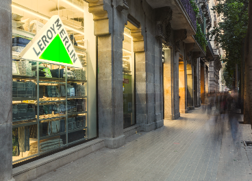 Fachada de la tienda Leroy Merlin de Barcelona