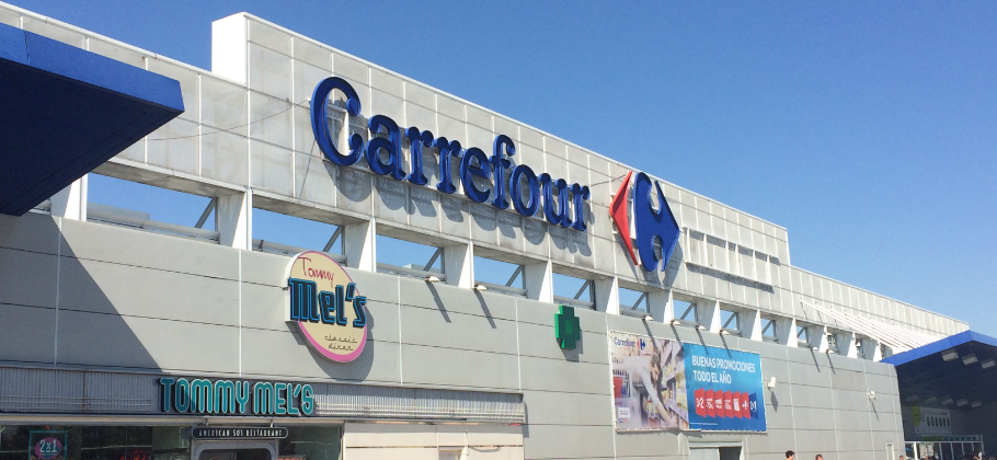 Carrefour vende 9 hipermercados y 26 supermercados