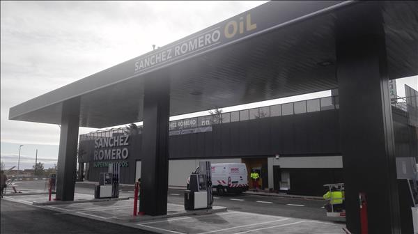 Es la primera tienda con gasolinera